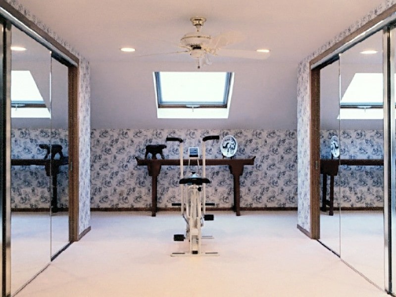 Simple Workout Room Mirrors for push your ABS