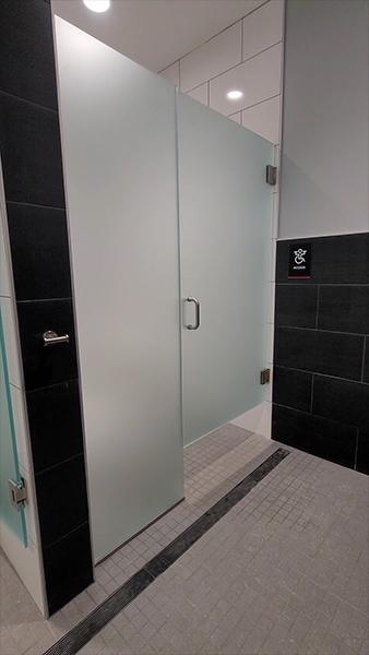 Chicago Glass Frameless Shower Doors and Inline Panel