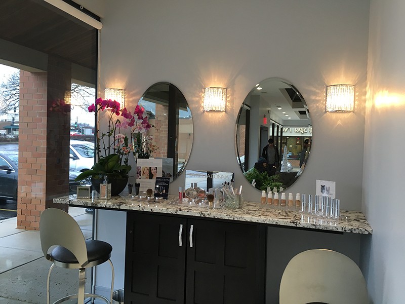 Chicago Beauty Salon Glass and Mirrors