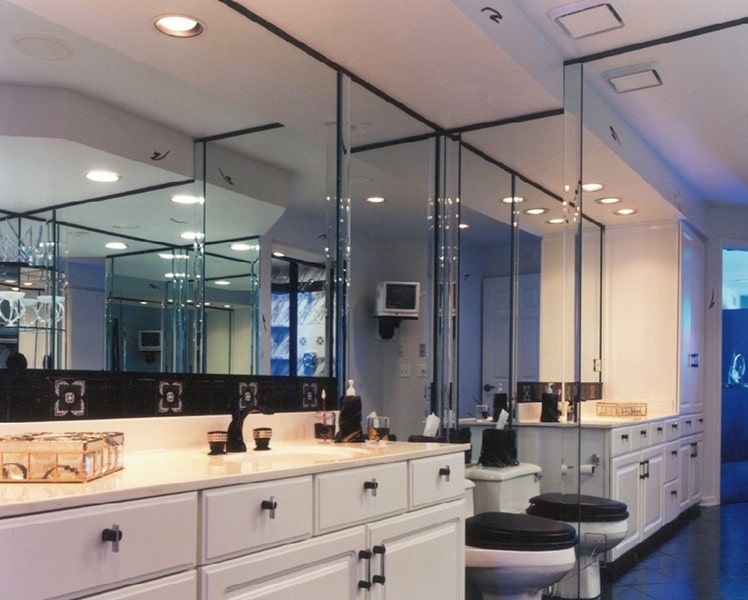 Chicago Glass Custom Mirrors Before and After