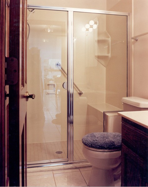 Chicago Glass Semi-Frameless Shower Doors
